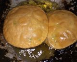 A picture of step 5 of Matar kachori.