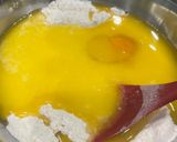 A picture of step 4 of Sunday cupcakes🧁.