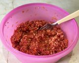 Foto del paso 2 de la receta: Hamburguesas caseras (triple carne)