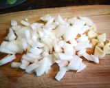 Foto del paso 1 de la receta: Sopa de judías verdes con jamón curado