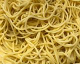 Foto del paso 5 de la receta: Spaghetti con Choritos al aceite oliva y ajo 🧄