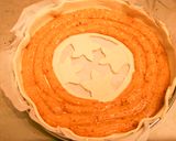 Une image de l'étape 3 de Galette des rois comme une couronne à la frangipane.