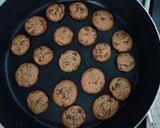 Foto langkah ke 5 dari resep Chocolate Chips Coookies anti gagal.