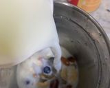 A picture of step 4 of Banana Smoothie.