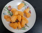 A picture of step 1 of Orange and Muskmelon smoothie.