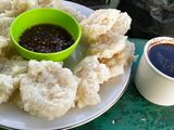 Cireng kribo bumbu rujak