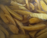 Foto del paso 3 de la receta: Bastoncitos de boniatos en almíbar