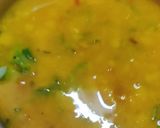 A picture of step 3 of Tadka daal.