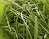 Hình bước làm 5 của món Hủ tiếu xào