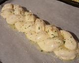 Foto del passaggio 5 della ricetta Treccia di pizza farcita