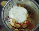 A picture of step 2 of Apple Papaya Smoothie.