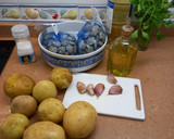 Foto del paso 1 de la receta: Papas con chirlas