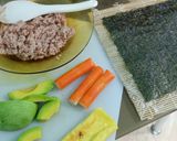 Foto langkah ke 4 dari resep California Roll.