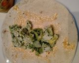 Une image de l'étape 4 de Wraps au poulet pané et fromage.
