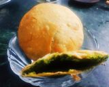 A picture of step 2 of Green matar ki kachori.