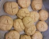 A picture of step 7 of Bread rolls.