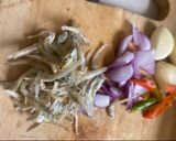 Foto langkah ke 1 dari resep Kwetiau Goreng Sayur Kol.