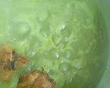 Foto del paso 5 de la receta: Pollo en salsa verde con papas a la Mario, s