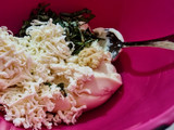 BOWL DE QUESO Crema y Tomate🍅con Reducción de Vinagre Bálsamico y 🌿Albahaca🌿...!