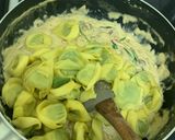 A picture of step 8 of Prawn white pasta (veggie).