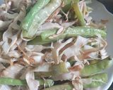 Hình bước làm 2 của món Măng xào đỗ đũa(đỗdải áo)