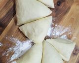 Hình bước làm 3 của món Bánh mì nhân Custard