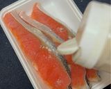 Foto langkah ke 1 dari resep Bekal Salmon Panggang.