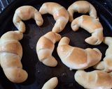 Foto del paso 6 de la receta: 🥐Medialunas veganas, aptas aplv, huevo