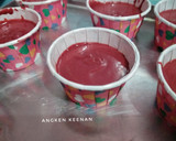 Foto langkah ke 7 dari resep Red Velvet Cupcake (No Mixer).