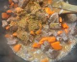 Foto del paso 2 de la receta: Guiso de fideos con carne y verduras