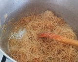 A picture of step 2 of Brown rice sweet vermicelli.