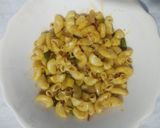 A picture of step 10 of Masala Macroni.