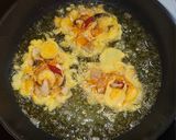Foto langkah ke 3 dari resep Dadar Ayam Jamur Wortel.