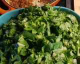 Foto del paso 4 de la receta: Hindbeh: Guiso de acelgas y cebolla caramelizada