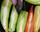Foto del paso 8 de la receta: Ajíes Verdes Largos Rellenos de Queso