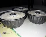 Foto del paso 2 de la receta: Carne salteada con mini budín de arroz y ensalada