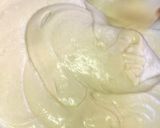 A picture of step 4 of Creamy vanilla cake.