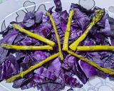 Foto del paso 3 de la receta: Espárragos y col morada en ensalada