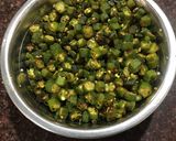 A picture of step 7 of Bhindi sabzi.