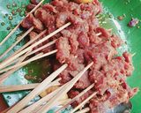 Foto langkah ke 1 dari resep Sate Sapi Bumbu Iloni.
