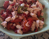 Foto del paso 3 de la receta: Ensalada de salmón con pimientos asados