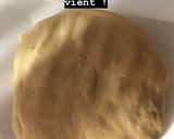 Une image de l'étape 2 de Beignets fourrés à la crèmes pâtissière et saupoudrés de pralines roses.