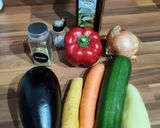 Fokhagymás-joghurtos csirkemell sült zöldségekkel recept fázis 2 fotója