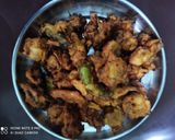 प्याज और मिर्च के पकौड़े (Pyaz aur mirch ke pakode recipe in hindi) रेसिपी चरण 8 फोटो