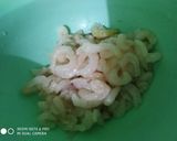 Foto langkah ke 1 dari resep Tumis pucuk bijur (ubi ungu) pakai udang sedang.