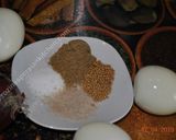A picture of step 1 of Pickled Eggs ترشی تخم مرغ.