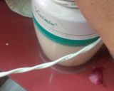 A picture of step 3 of Banana Shake.