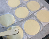 Foto del paso 4 de la receta: Empanadillas de calabacín y quesos