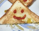 A picture of step 4 of Cheese capsicum sandwich.