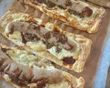 Foto del paso 2 de la receta: Hojadritos de bratwurst con pepinillos y cebolla frita